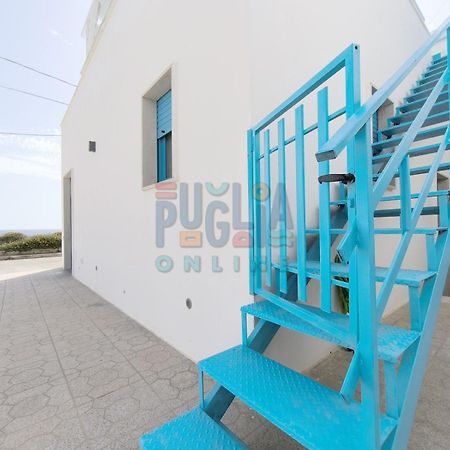 Bilocale Blue House Fronte Mare, A Posto Rosso Apartamento Capilungo Exterior foto