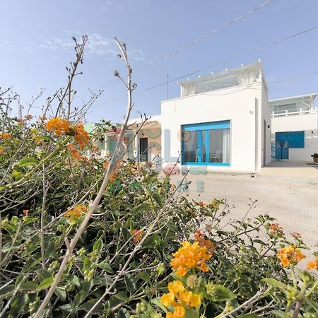 Bilocale Blue House Fronte Mare, A Posto Rosso Apartamento Capilungo Exterior foto