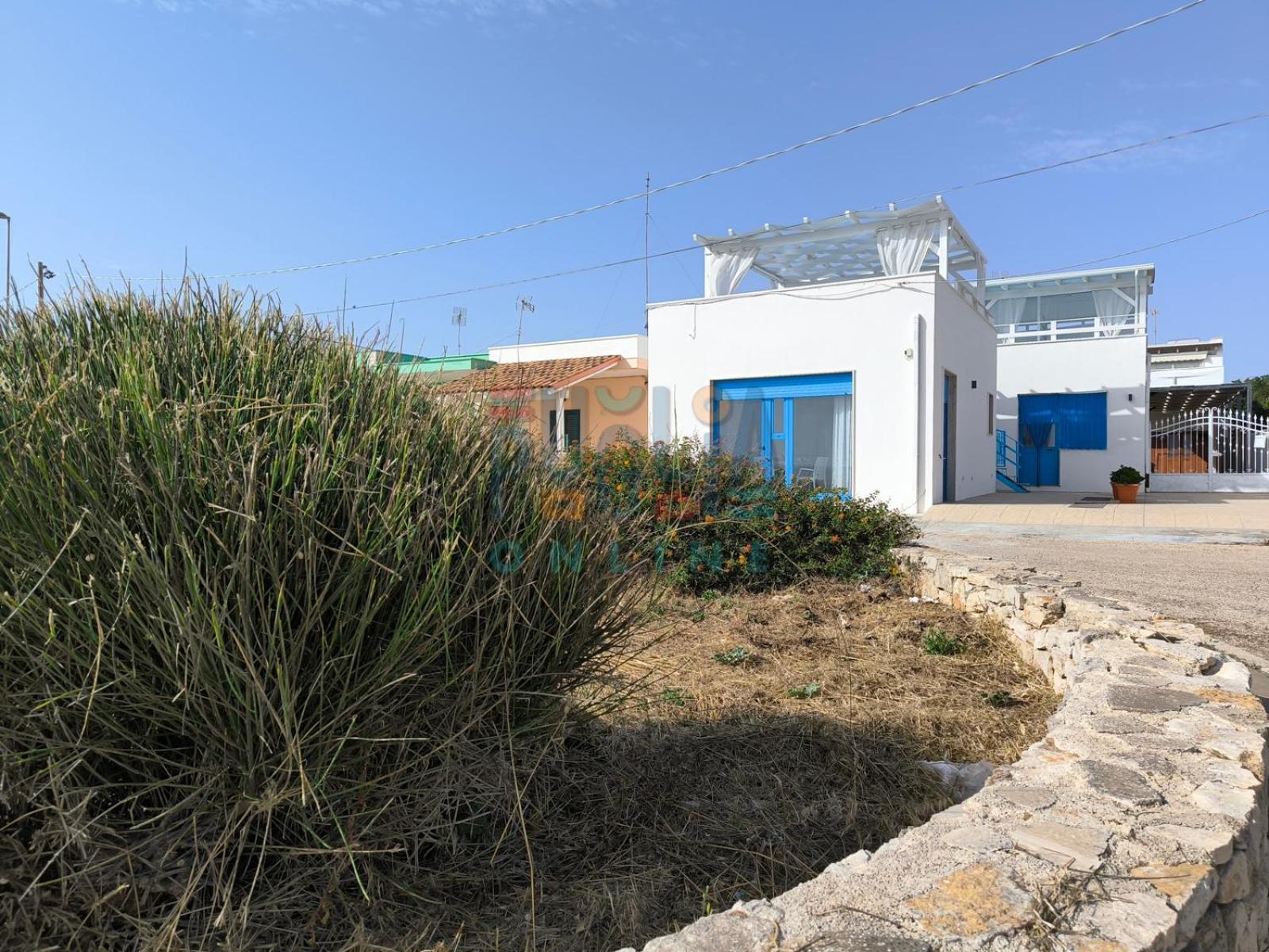 Bilocale Blue House Fronte Mare, A Posto Rosso Apartamento Capilungo Exterior foto